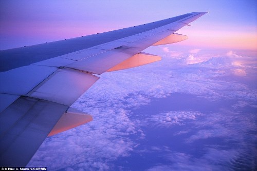 Những bức ảnh bầu trời tuyệt đẹp chụp từ cửa sổ máy bay