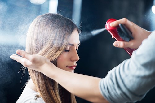 9 thói quen hàng ngày đang huỷ hoại mái tóc bạn
