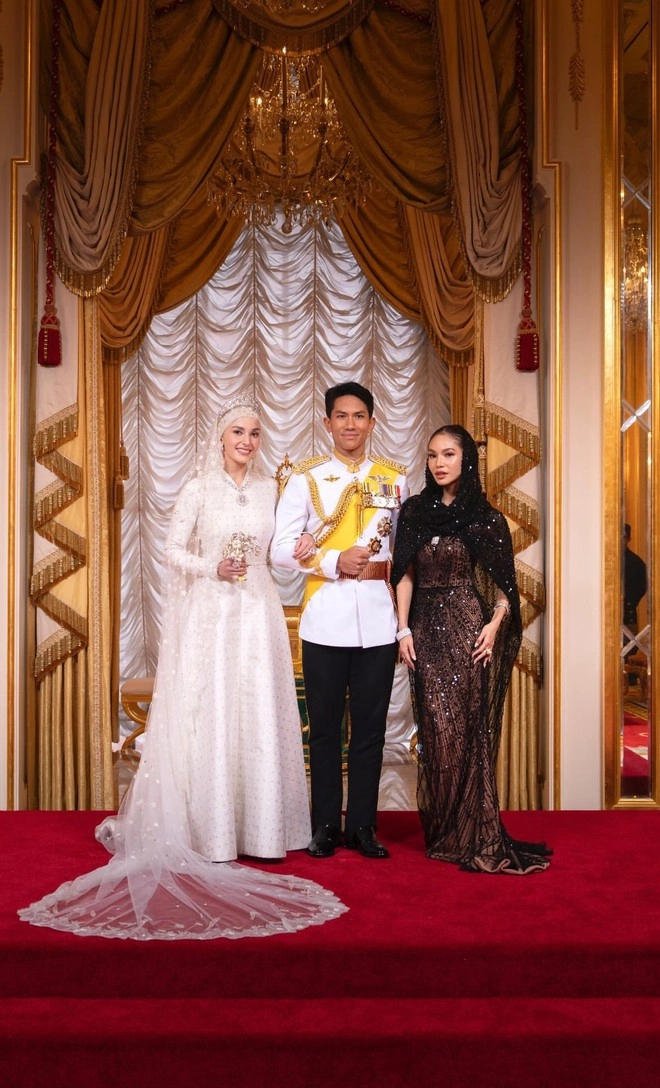 Chiếc váy xuyên thấu gây tranh cãi của công chúa quyến rũ nhất brunei