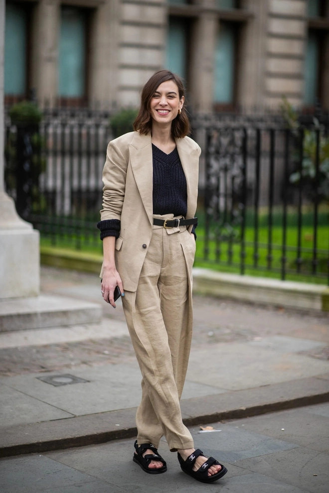 Fashion icon alexa chung ở tuổi 41