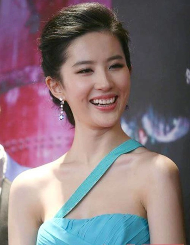Lưu diệc phi có đang sống ảo quá đà