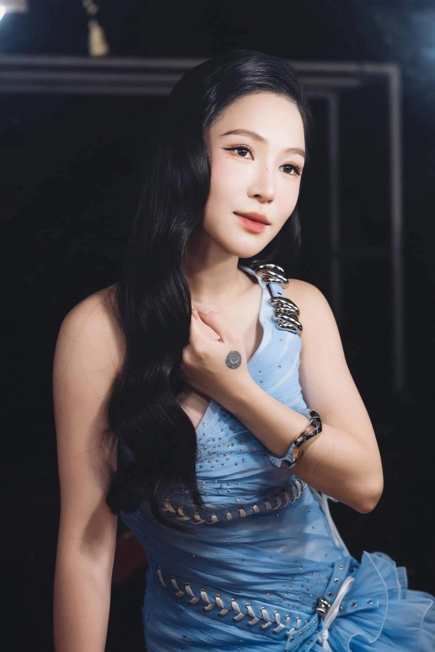 Hương tràm bỗng thăng hạng nhan sắc