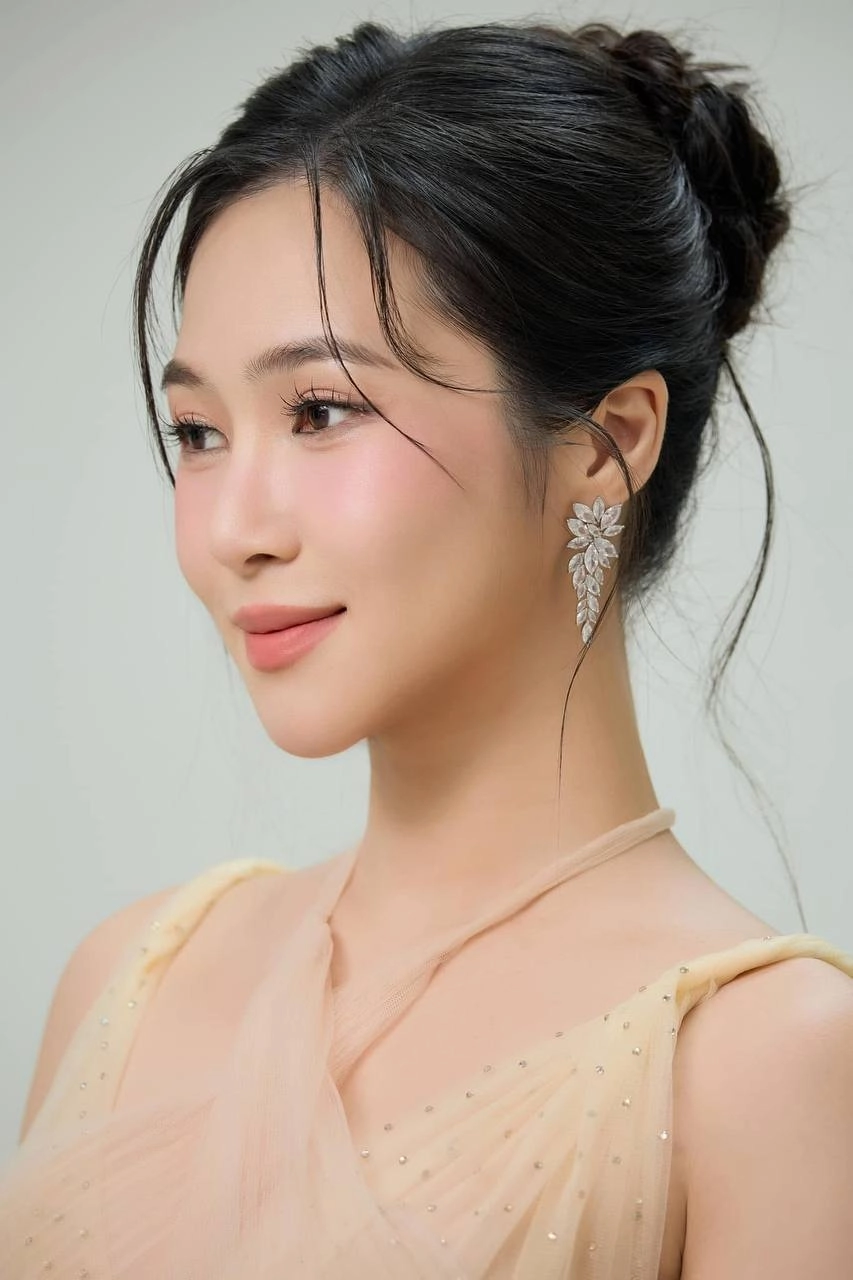 Hương tràm bỗng thăng hạng nhan sắc
