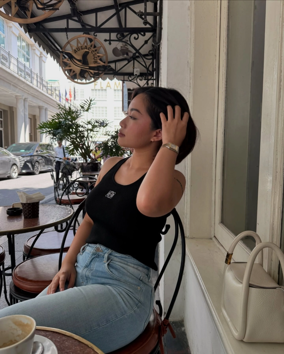 Jade trần làn gió mới trong giới beauty blogger việt