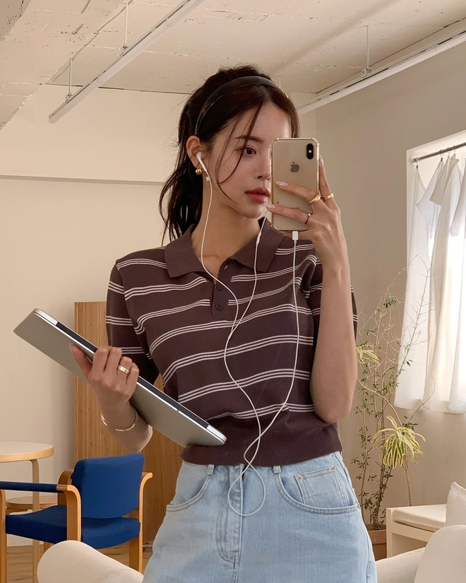 Kiểu áo hè 2025 đang hot hơn cả áo thun trắng