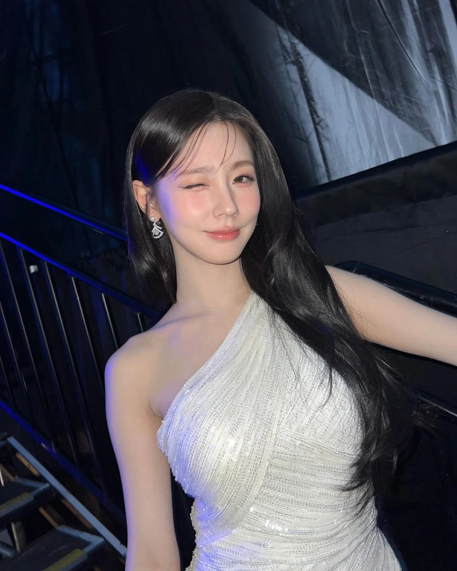 Miyeon thu phục getty images bản hàn lẫn thế giới