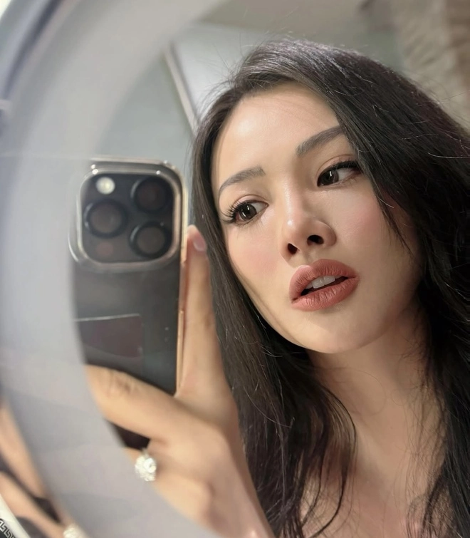 Mỹ nhân việt tái xuất xôn xao cõi mạng