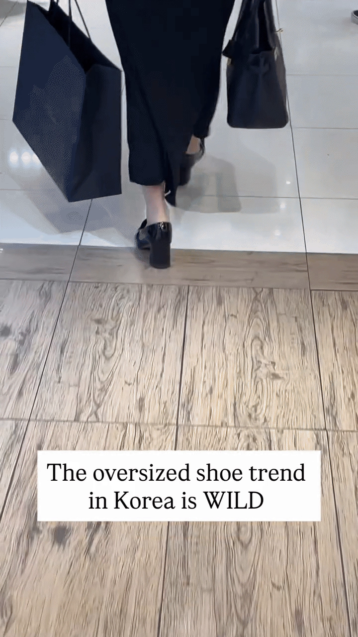 Trend đi giày rộng để kéo dài chân của người hàn quốc