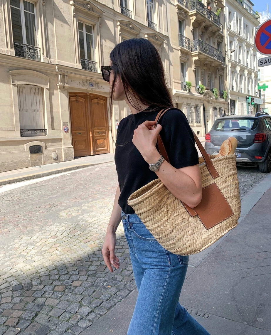 Danh sách 5 món thời trang tối giản được phụ nữ pháp yêu thích