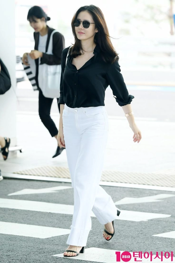 Tham khảo phong cách thời trang của son ye jin